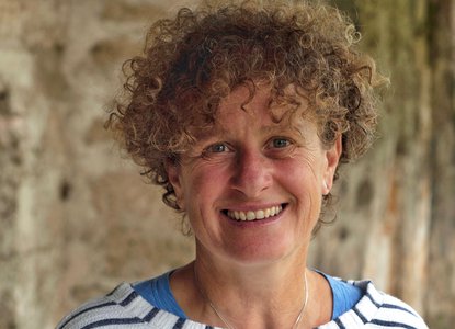 Liz Kessler © Jillian Edelstein - Hannah Hedges.jpg