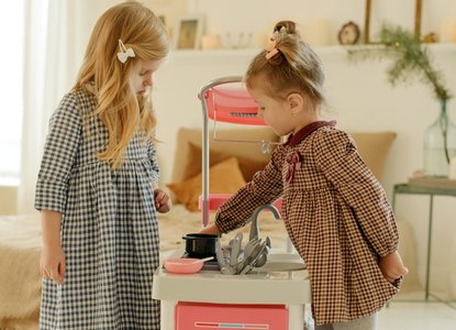 polly put the kettle on