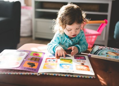 toddler reading
